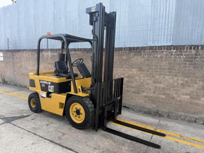 Caterpillar 2.5t diesel