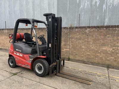 Manitou 2.5t gas