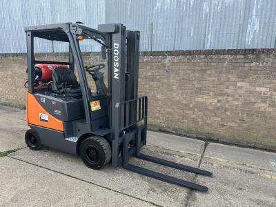 Doosan 1.5t gas