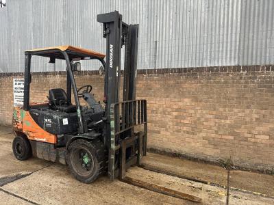 Doosan 3.5t diesel