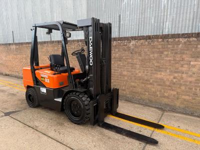 Doosan 3.3t diesel