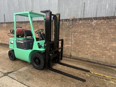 Mitsubishi 2 ton gas