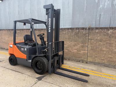Doosan 3.5t diesel