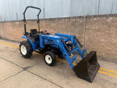 New Holland TC21D with loader