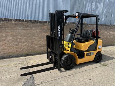 Hyundai 2.5t gas