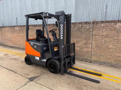 Doosan 1.5t diesel