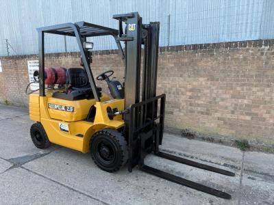 Caterpillar 2.5t gas
