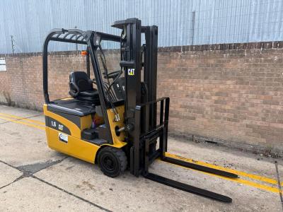 Caterpillar 1.6t electric