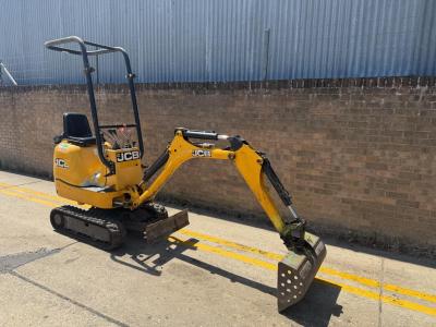 JCB 8008