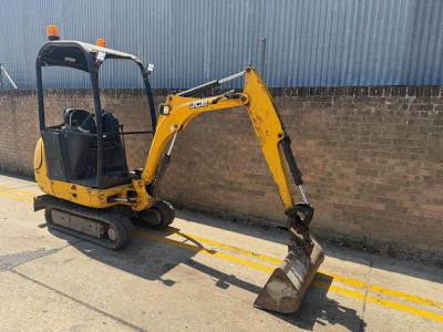 JCB 8014
