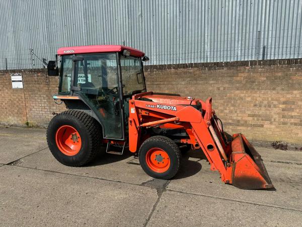 Kubota Loader tractor