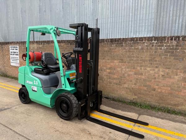 Mitsubishi 2.5t gas