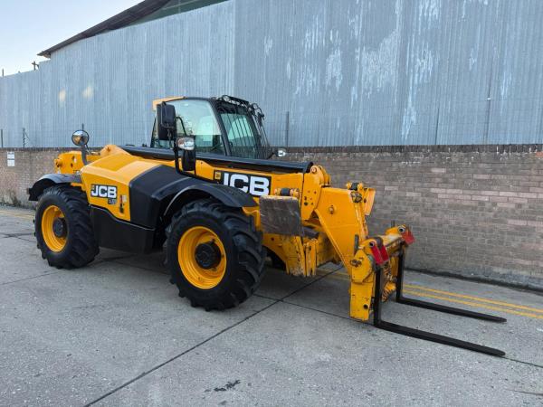 JCB 535-125 high viz