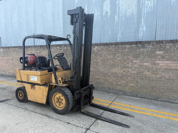 Caterpillar 2.5t gas