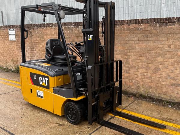 Caterpillar 1.6t electric