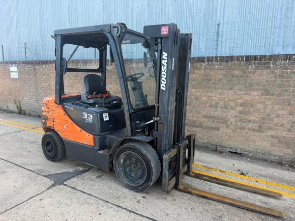 Doosan 3.3t diesel