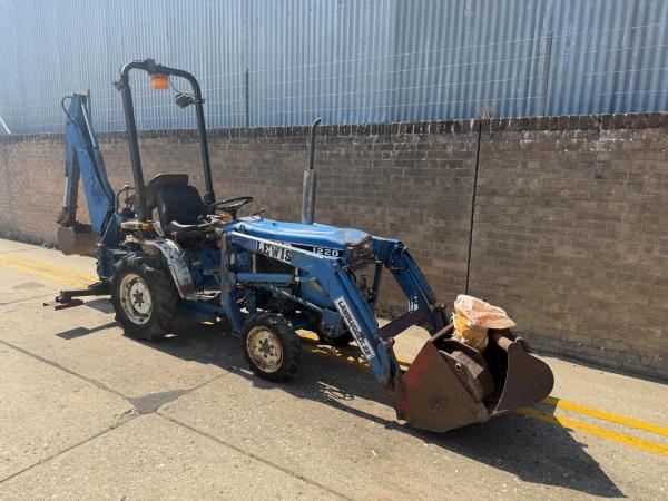 New Holland 1220