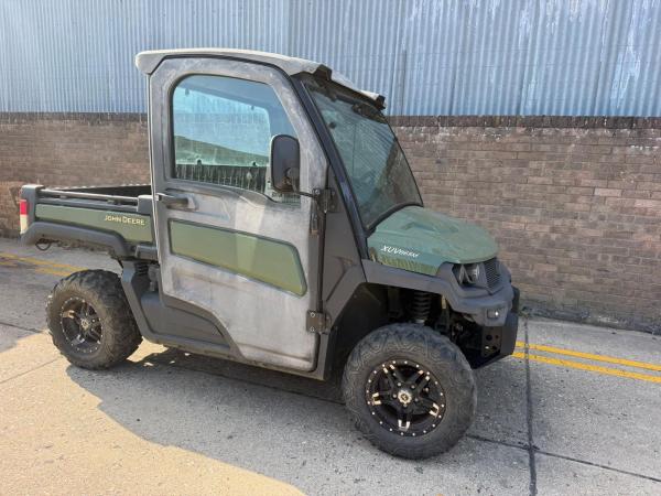John Deere 865m gator