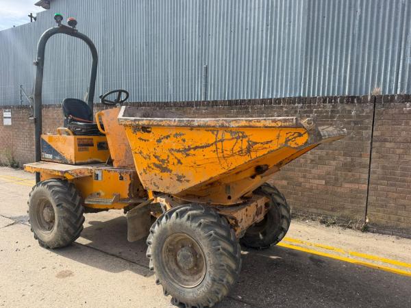 Thwaites 3ton swivel