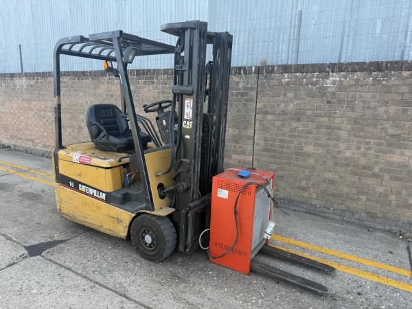 Caterpillar 1.6t electric
