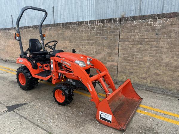 Kubota BX2350 with loader