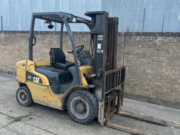 Caterpillar 2.5t diesel