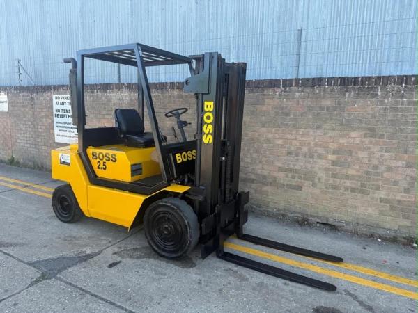 Boss 2.5t diesel