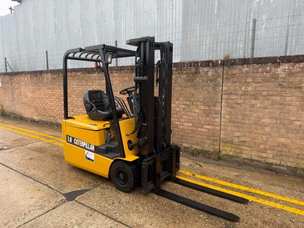 Caterpillar 1.6t electric