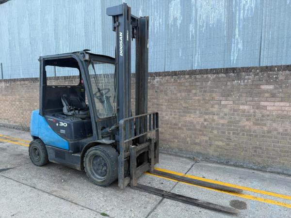 Doosan 3ton diesel